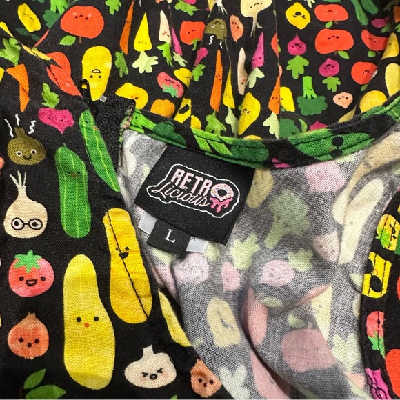 Retrolicious | Fruits and Veggies Vintage Inspired Fit & Flare Dress | Large - Picture 11 of 14